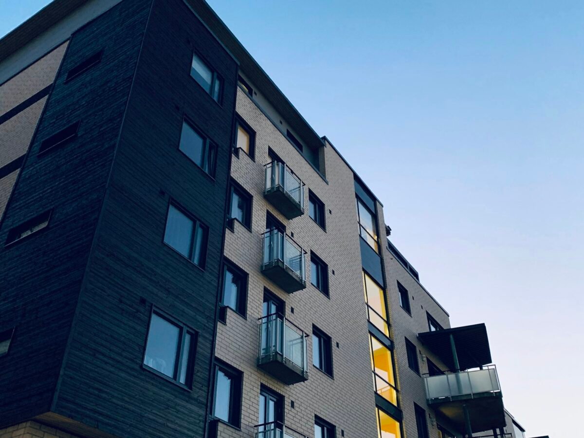 Apartamento Contemporâneo no Caminho das Árvores